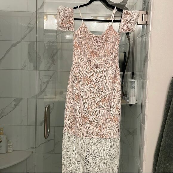 Dress The Population Women's White Beige Lace Sacha Shoulder-H3 - Picture 8 of 12